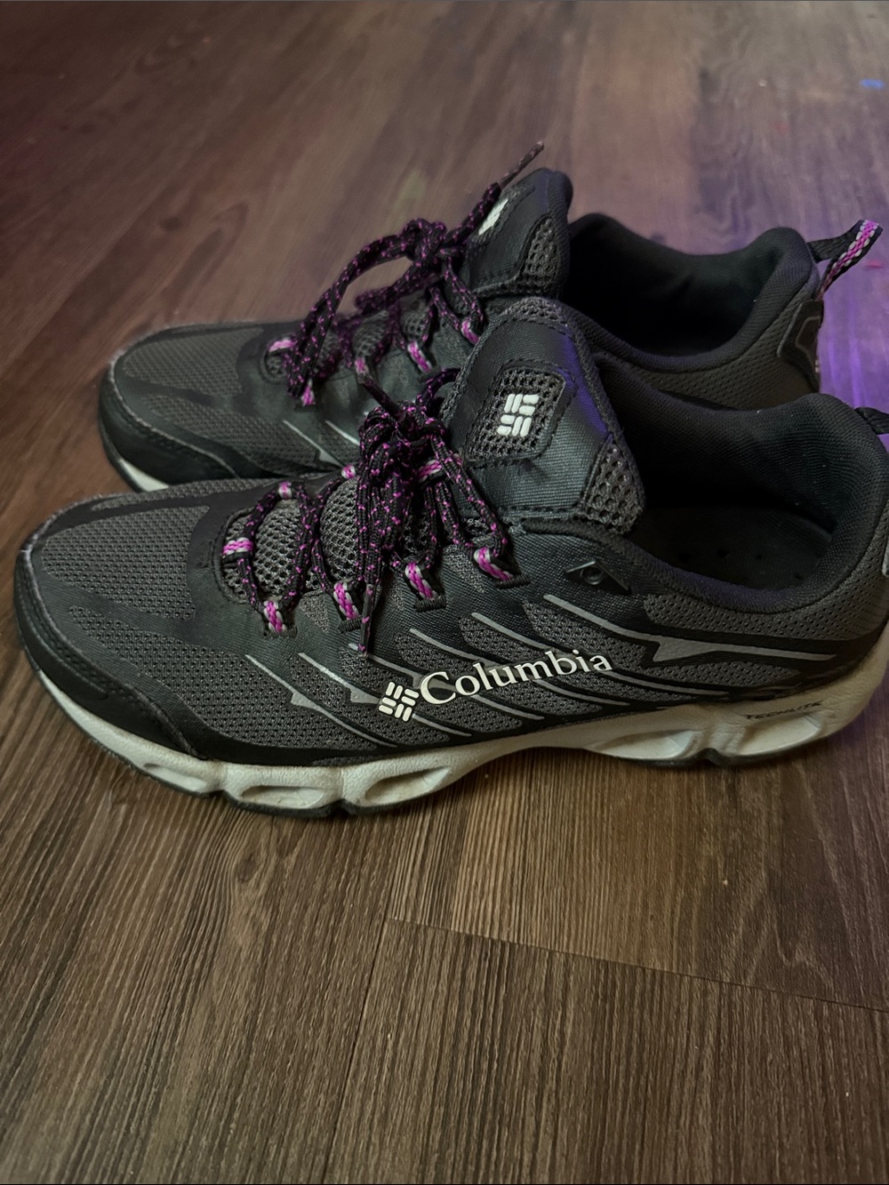 Columbia Women's Black Sneakers with Purple Accents